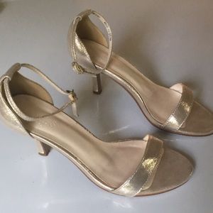 David’s Bridal heels